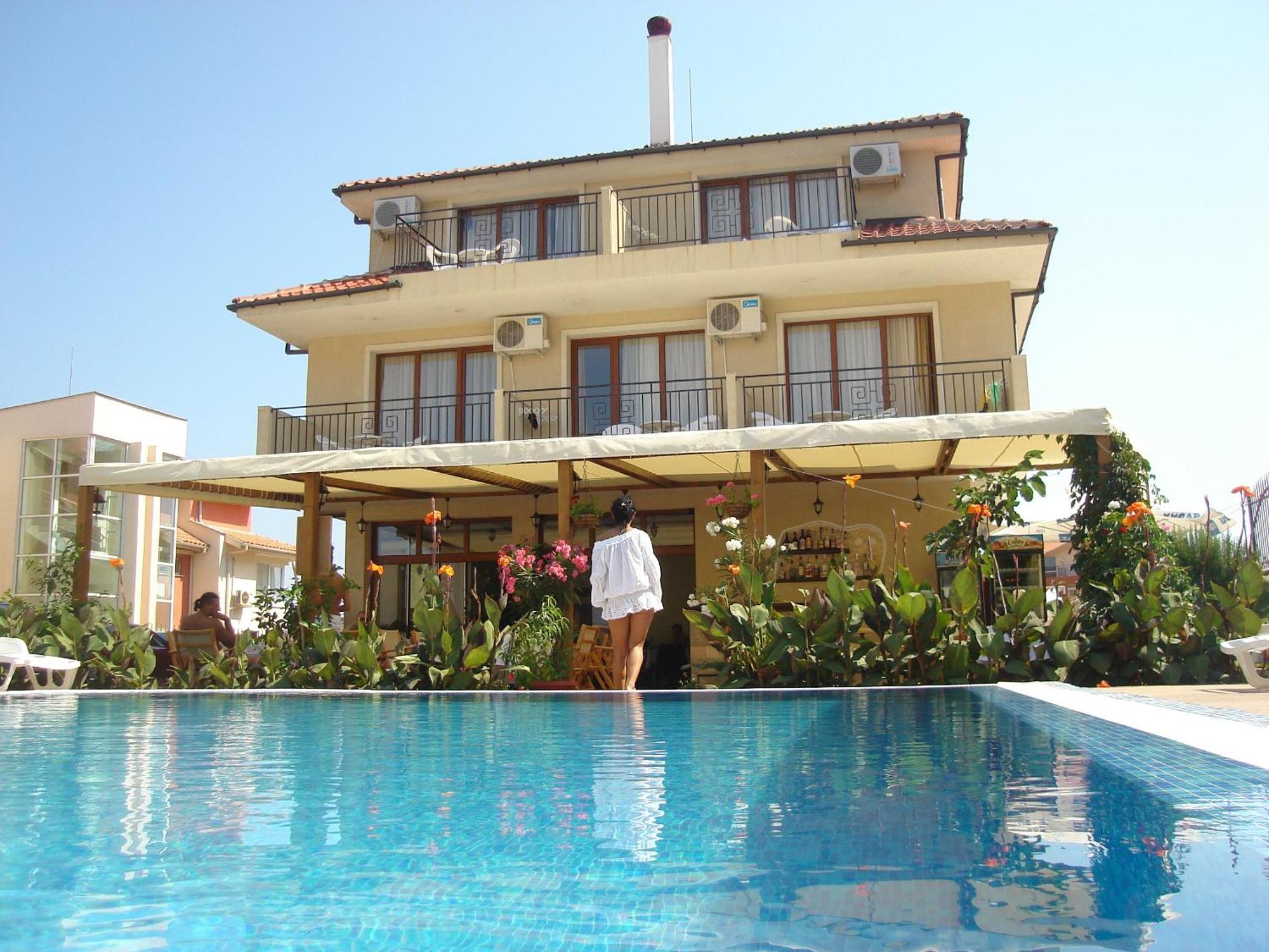 Family Hotel Muses سوزوبول المظهر الخارجي الصورة