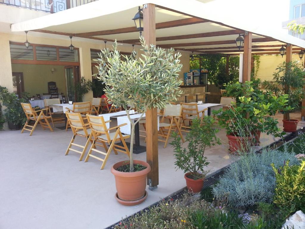 Family Hotel Muses سوزوبول المظهر الخارجي الصورة