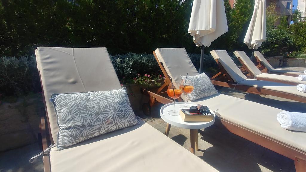 Family Hotel Muses سوزوبول المظهر الخارجي الصورة