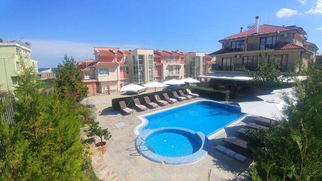Family Hotel Muses سوزوبول المظهر الخارجي الصورة