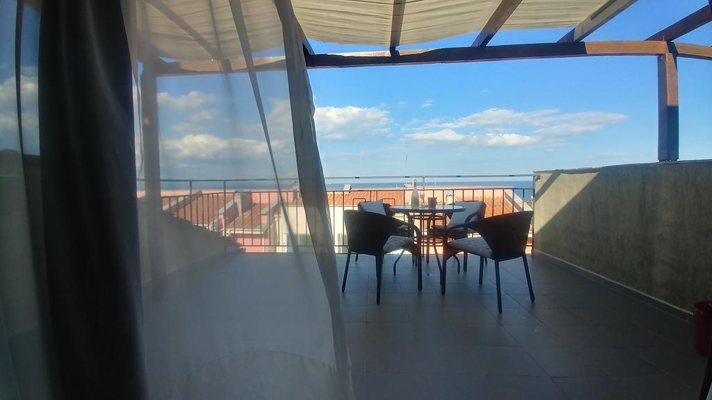 Family Hotel Muses سوزوبول المظهر الخارجي الصورة