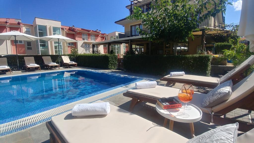 Family Hotel Muses سوزوبول المظهر الخارجي الصورة